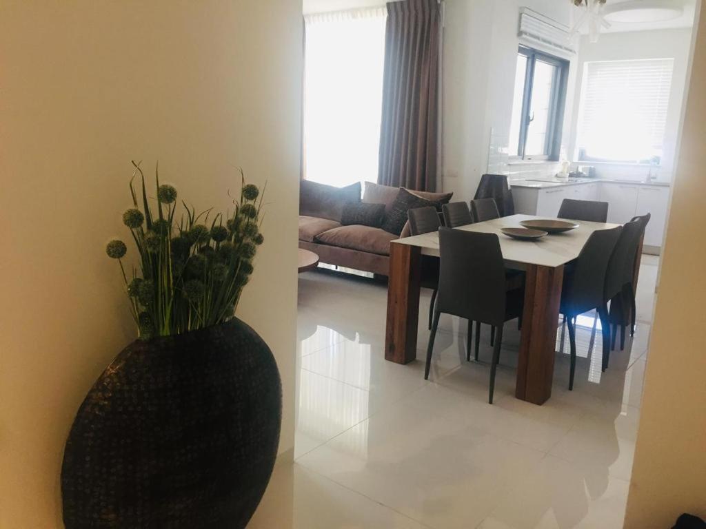 Jtower Royal Suites - Alefimmoed Jerusalém Exterior foto